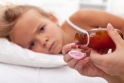 У ребенка температура сопли кашель: причины, лечение
